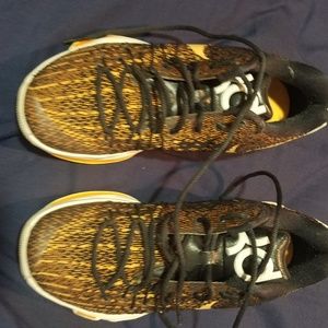 Kevin Durant sneakers size 8.5